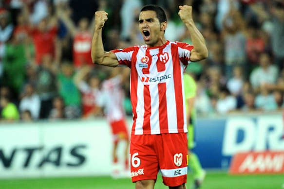 Aziz Behich playing for Melbourne Heart in 2011.
