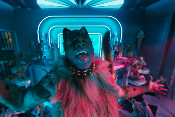 Jason Derulo as Rum Tum Tugger in a scene from Cats.