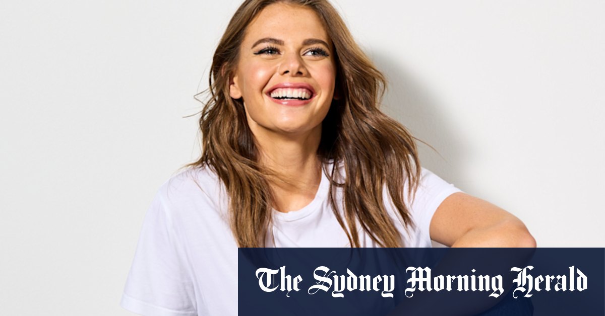 TV host Lucia Hawley's worst fashion mistake - Vimarsana News