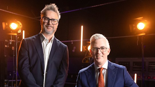 Justin Stevens, director de ABC News, y David Speers, periodista que presentará el nuevo programa de debate del Foro Nacional ABC.