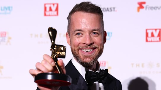 Hamish Blake with his Gold Logie.