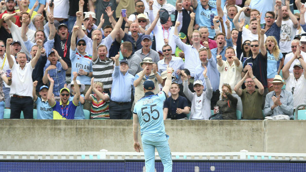 Stokes turned to the crowd after catching out South Africa's Andile Phehlukwayo.