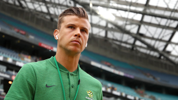 Mitch Langerak has shocked Australian soccer by announcing his immediate international retirement.