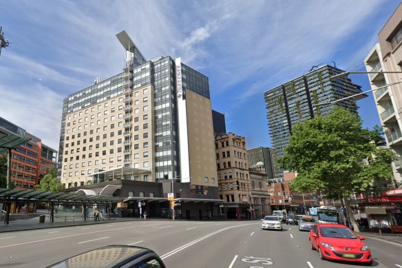 An investigation has concluded COVID-19 was transmitted within the Mercure quarantine hotel in Sydney CBD.