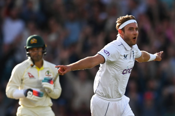 Stuart Broad celebrates the wicket of Alex Carey in the final match of his Test career.