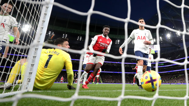 Arsenal turn on style in derby win over Spurs to surge clear in title race