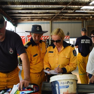 Amid The Ruins Bushfire Affected Families Sense Hope