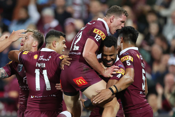 Hamiso Tabuai-Fidow (middle. facing front) wants to play at fullback for the rest of his club career.