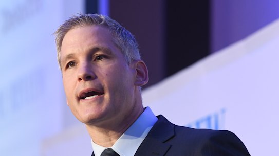 Chief executive of Westpac's consumer bank, David Lindberg, is leaving the lending giant.