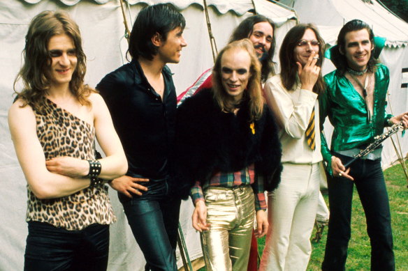 Brian Eno, centre, with fellow Roxy Music members, from left, Paul Thompson, Bryan Ferry, Phil Manzanera, Rik Kenton and Andy Mackayin London in July 1972.