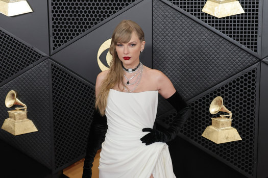 Taylor Swift in custom Schiaparelli.