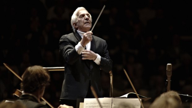 Conductor Vladimir Ashkenazy steered the Sydney Symphony Orchestra's first presentation of Holst’s Planets.
