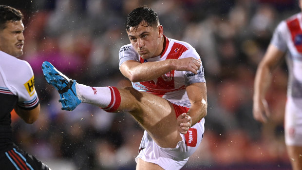 Rabbitohs make a move for St Helens favourite Lewis Dodd