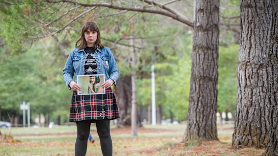 Canberrans to pay respect to Eurydice Dixon in 'Reclaim Haig Park' vigil