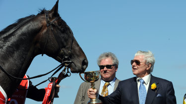 Bart Cummings and 2008 Melbourne Cup winning horse, Viewed.