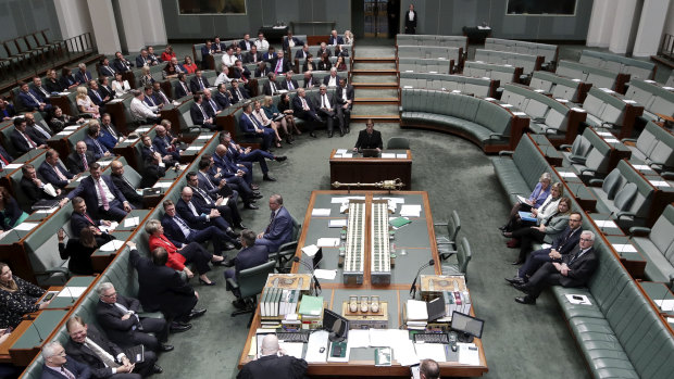 Crossbench MPs vote for a parliamentary inquiry into the Crown affair while the Coalition and Labor vote against.