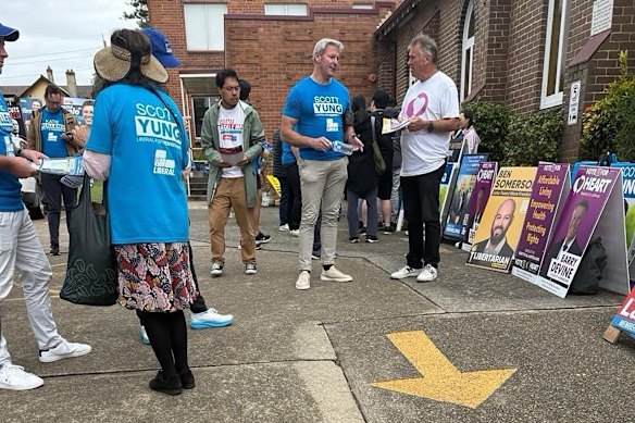 Gareth Hales (centre) campaigning for the Liberals at the last federal election.