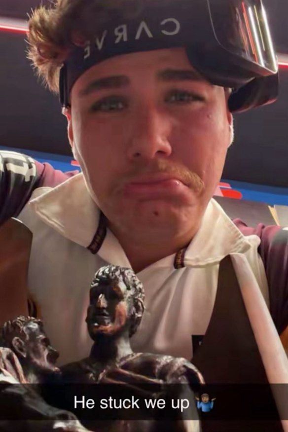 Reece Walsh taunts Stefano Utoikamanu.