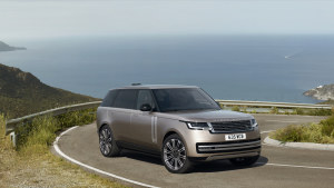 Impressive styling and almost seamless bodywork set the new Rangie apart from its predecessors. 