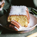 Weekday lemon cake.