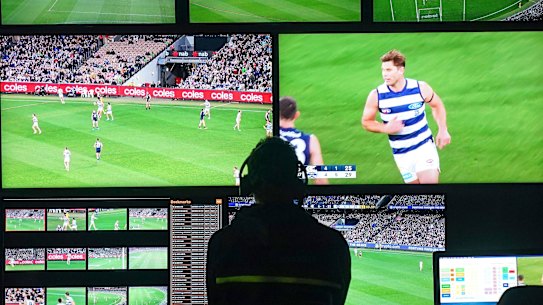 Inside the ARC: The experts have eyes on the action from all angles.