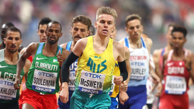 Tasmanian Stewart McSweyn has set the fastest time in seven years for the mile. 