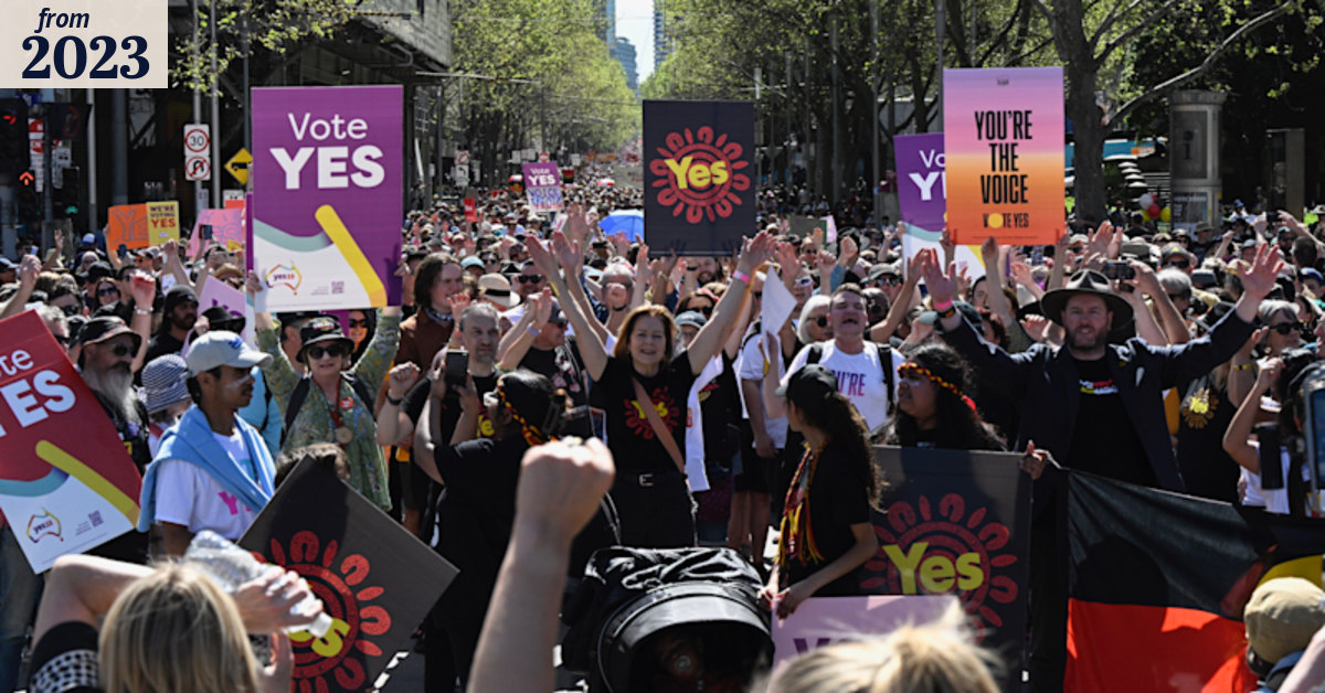 Thousands gather in Melbourne for Yes rally
