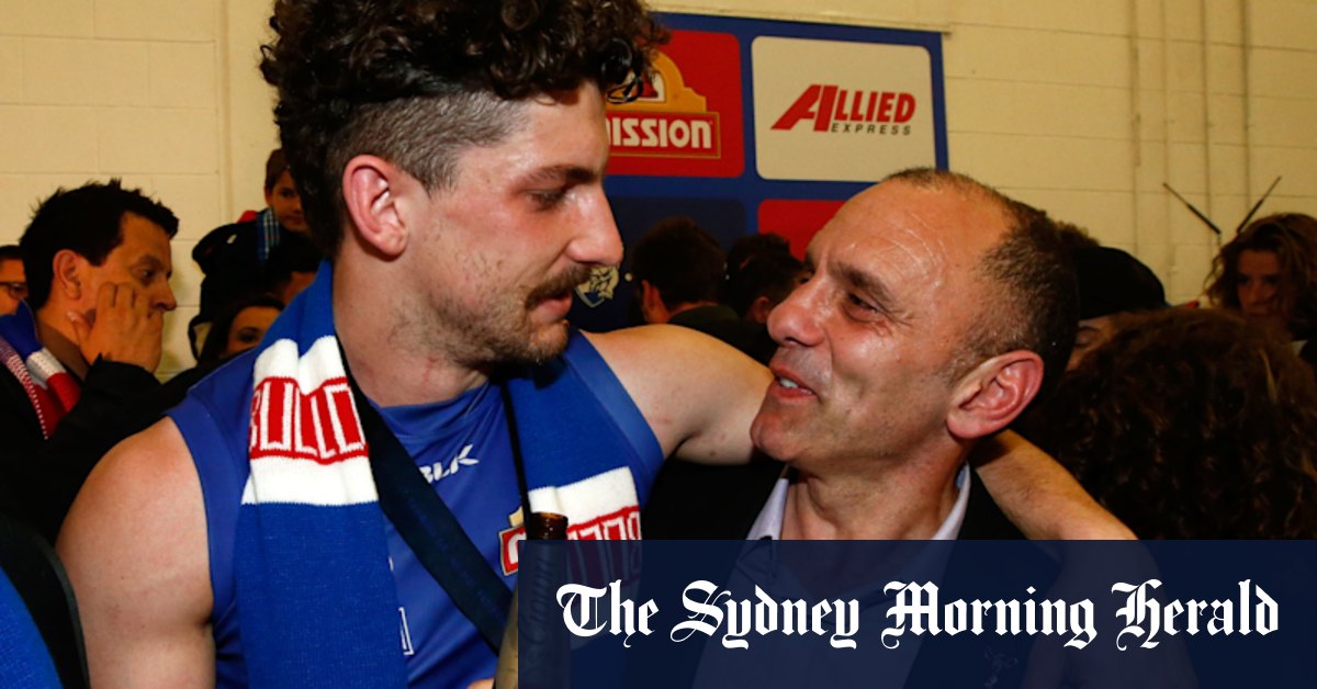 Victorian election 2022: Former Western Bulldogs AFL player Tony Liberatore charged with assaulting Victorian Electoral Commission worker - Vimarsana News