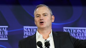 Simon Holmes a Court’s decision to deliver a prominent address to the press club irritated independent MPs he helped get elected.