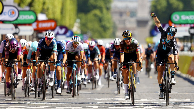 Lorena Wiebes celebrates at the end of stage one.