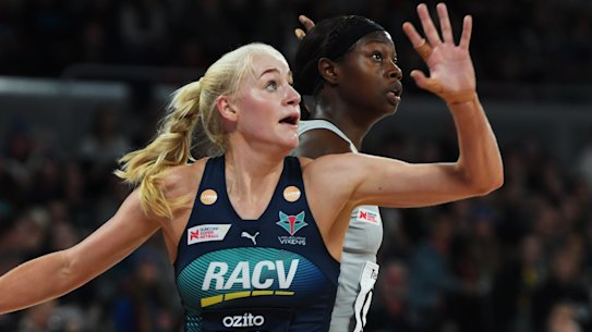 Vixen Jo Weston and Magpie Shimona Nelson.