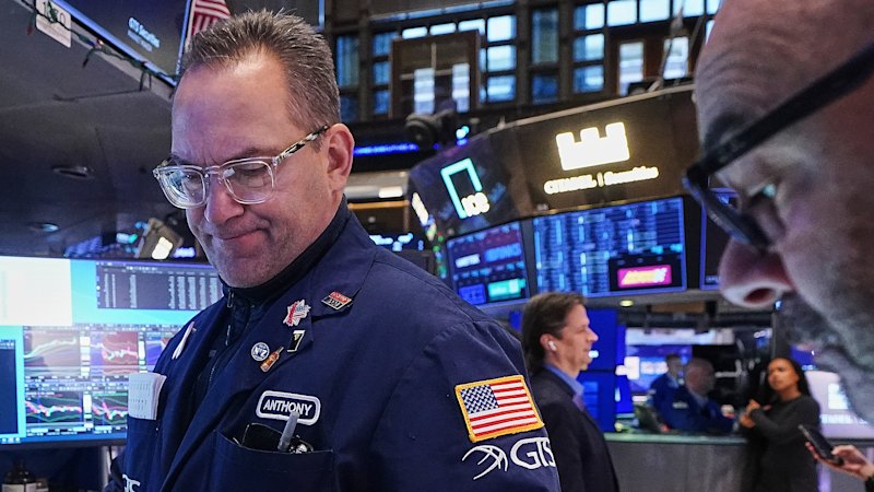 Wall Street seesaws, oil slips, ASX set to rise