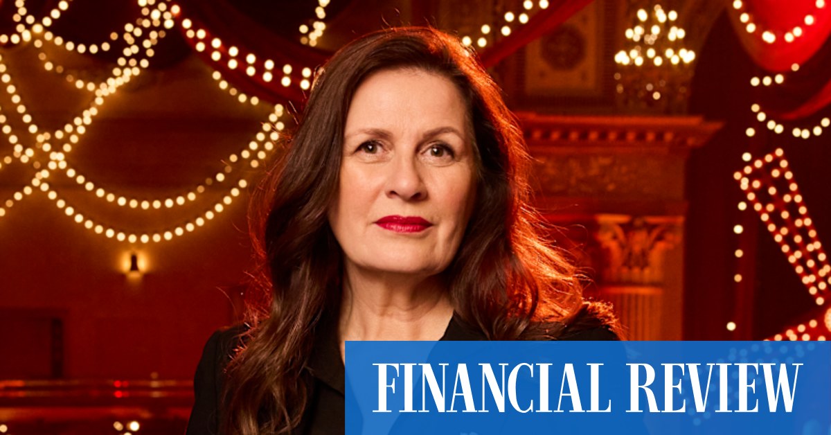 Desperate for staff, Moulin Rouge! The Musical lures talent with a free show at Melbourne's Regent Theatre - Vimarsana News