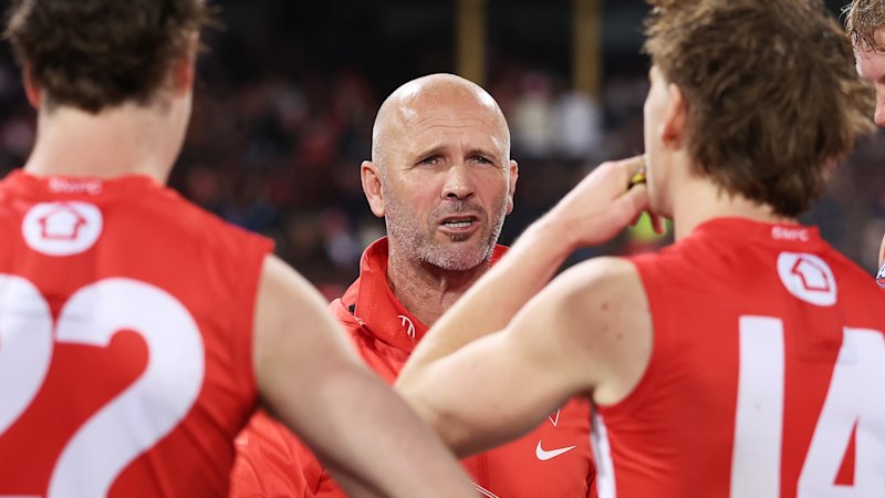 Mark McVeigh appointed Essendon coach on three-year deal
