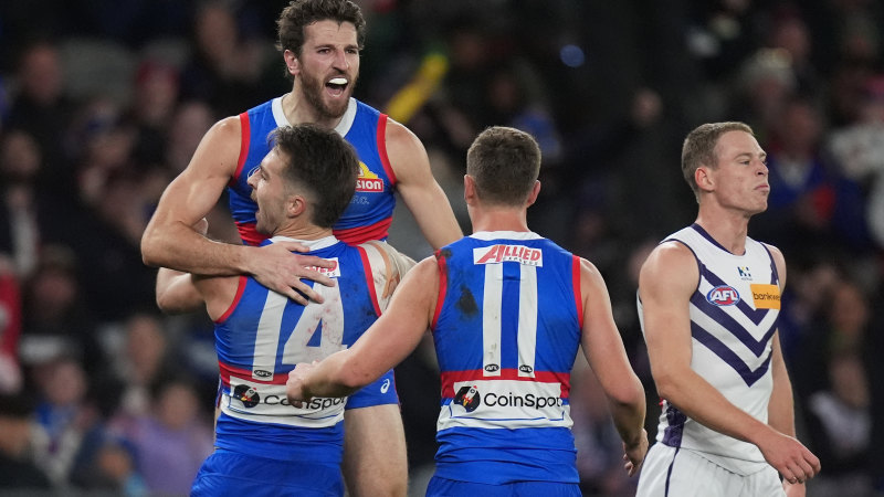 AFL 2024 round 14 LIVE updates: Bont masterclass headlines Dogs’ dominant win over Dockers; Dusty prepares for game 300