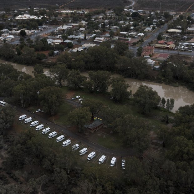 Government-supplied motor homes line the banks of the Darling in September 2021. They arrived too late for Wilcannia residents.