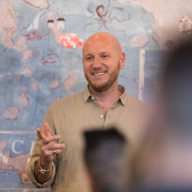 George Calombaris' meditation teacher, Jonni Pollard, is creator of the 1 Giant Mind app and travels the world as a meditation teacher to the rich and famous. 