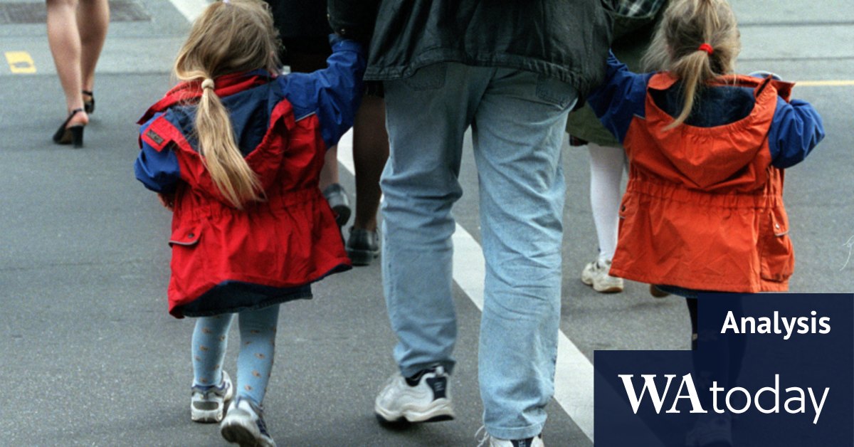 COVID WA Parents pull their children out of school