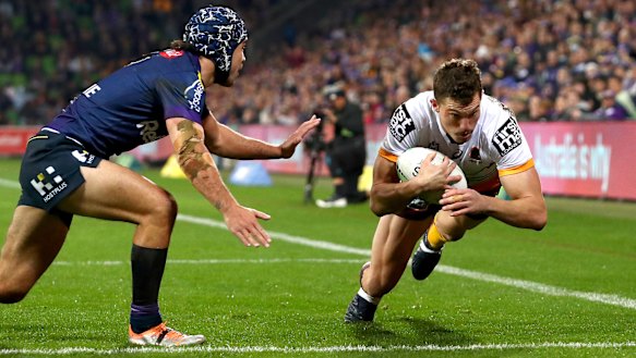 Oates scores against Melbourne. 