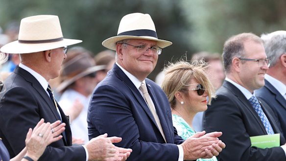 Scott Morrison says it is Australian to “be optimistic and look forward”. 