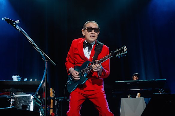 Takanaka charmed the crowd in a joyous show at The Forum.