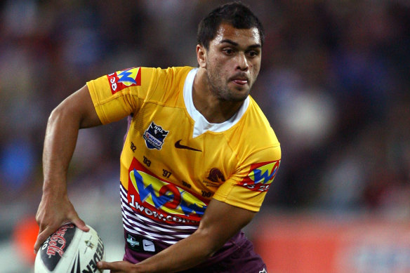 Karmichael Hunt playing for the Broncos in 2009.
