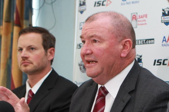 Former Manly, Queensland and New Zealand coach Graham Lowe (right).