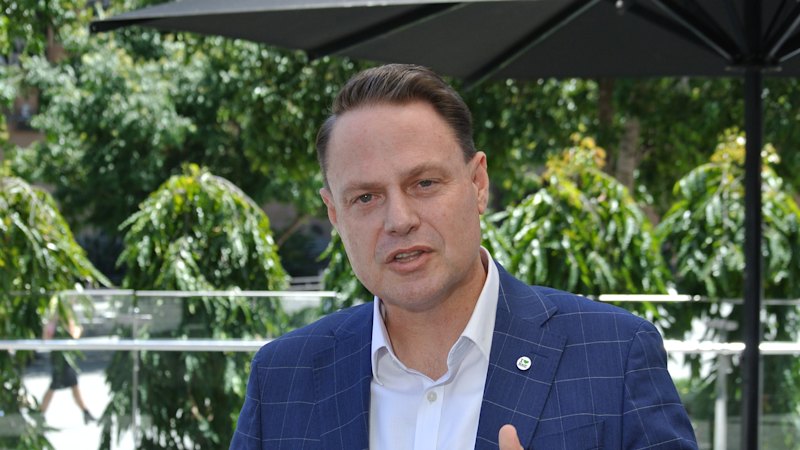 Appeal to Labor MPs in Brisbane as flood alert funding refused