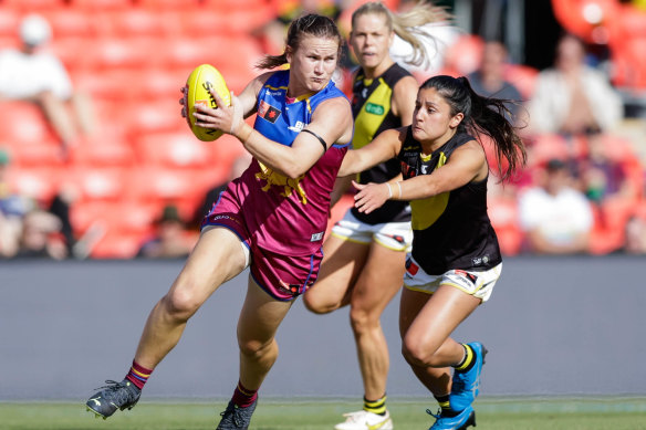 Shannon Campbell shows some dash for the Lions.