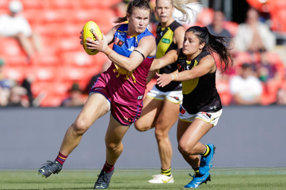 Shannon Campbell shows some dash for the Lions.