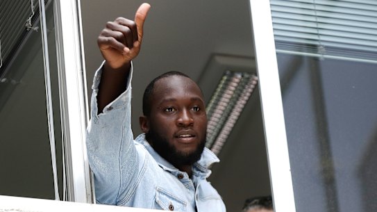 Ex-Red Devil Romelu Lukaku salutes Inter fans in Milan.
