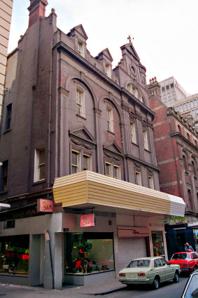 The upstairs exterior was in a fine condition in 1985.