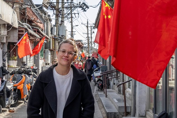 A correspondente do Norte da Ásia, Lisa Visentin, chegou a Pequim para reabrir a agência de notícias The Sydney Morning Herald and Age na China.