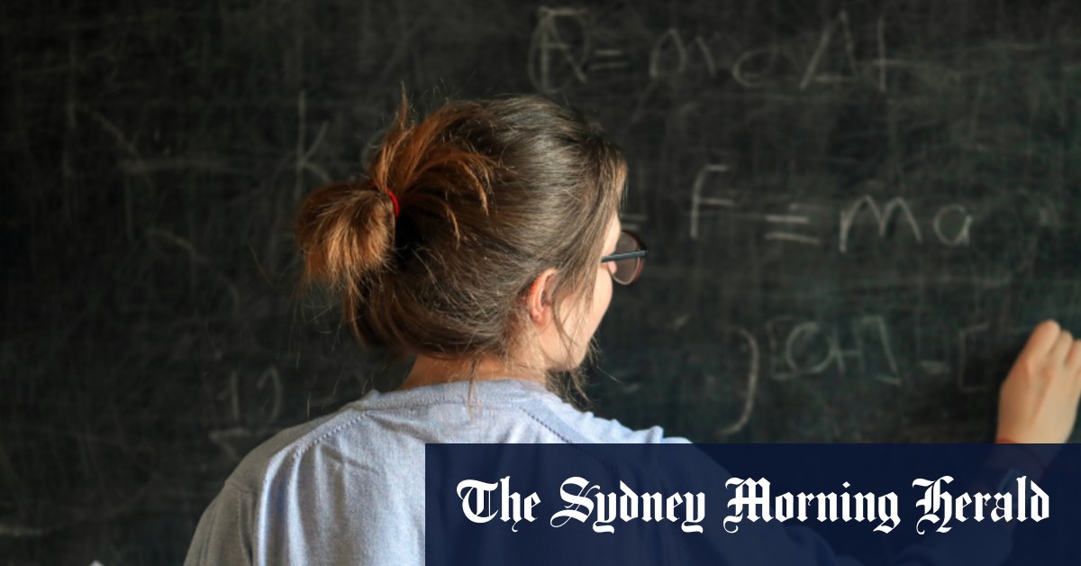 Teachers exploiting loophole to work in classrooms without minimum qualifications
